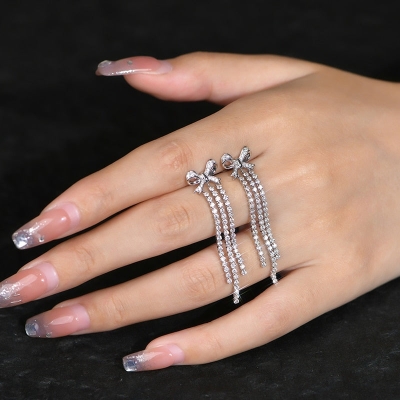Diamond Knot Earrings &ndash; Exquisite Jewelry for Women