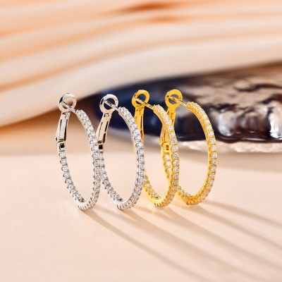 Moissanite Hoop Earring: Stylish and Sparkling Jewelry