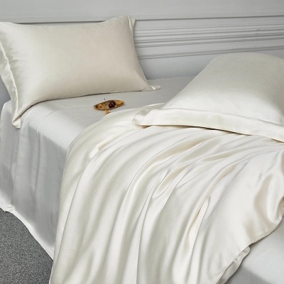 Silk Bedding Set: Luxurious Gift for Perfect Comfort