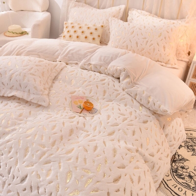 Autumn And Winter Milk Velvet Four-piece Bedding Set Padded Crystal Velvet Quilt Cover Sheets Bedding Warm Baby Velvet Three-piece Set