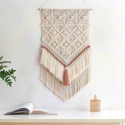 Macrame with Tassels: Stylish Wall D&eacute;cor
